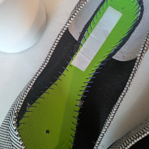 Rothys Black and Gray Women's Flats Sz 9 - Picture 5 of 9